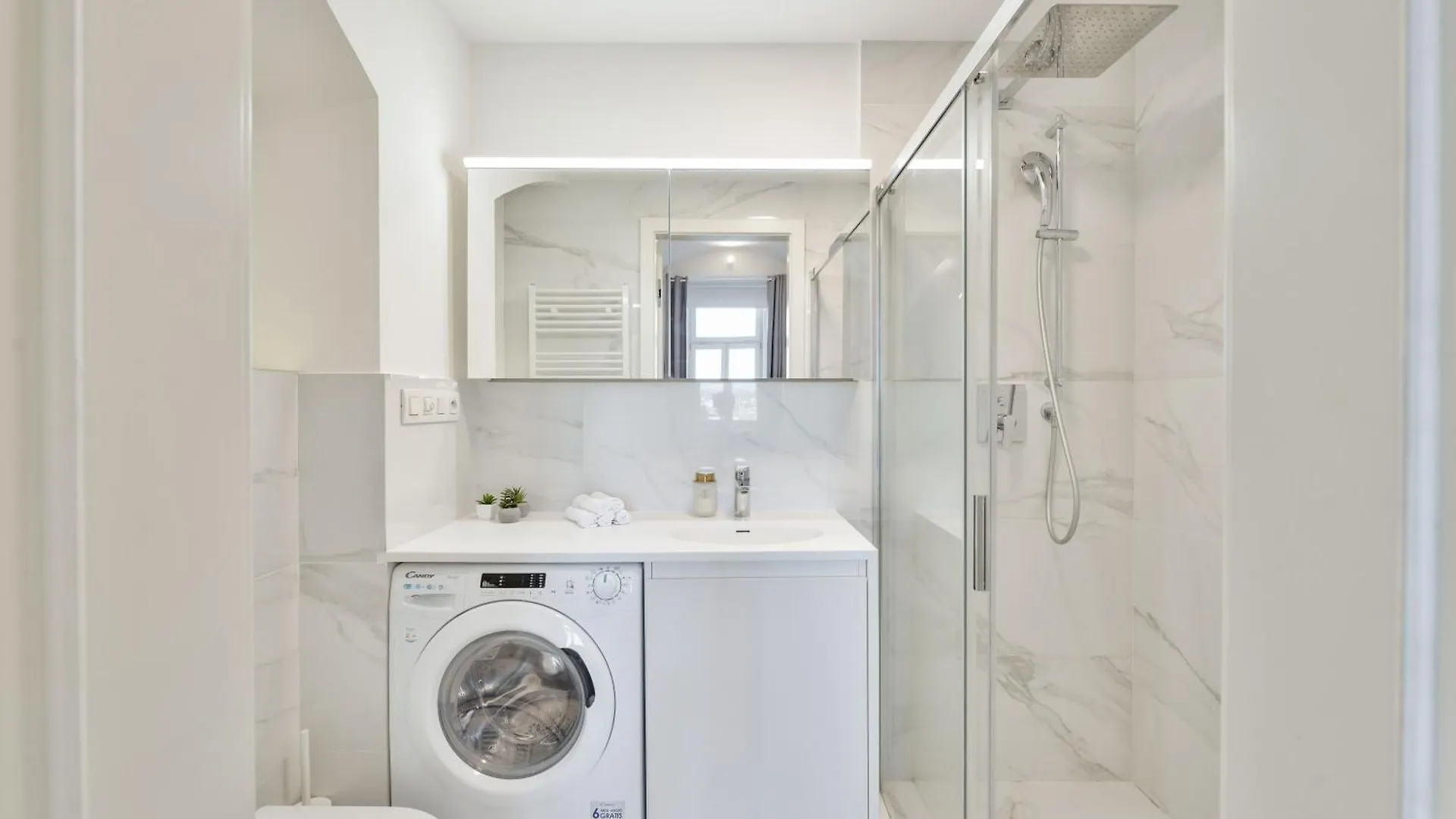 פראג Elegant Apartments With Terrace & Bike Path 0*,  צ'כיה