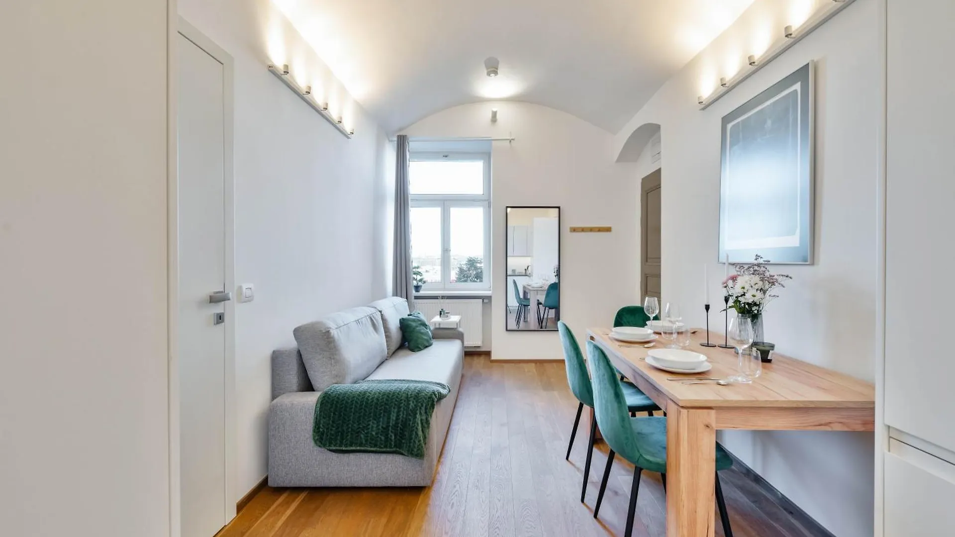 Elegant Apartments With Terrace & Bike Path 프라하